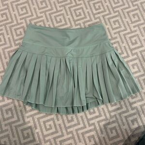 Goldhinge Chic Mint Pleated Mini Skirt